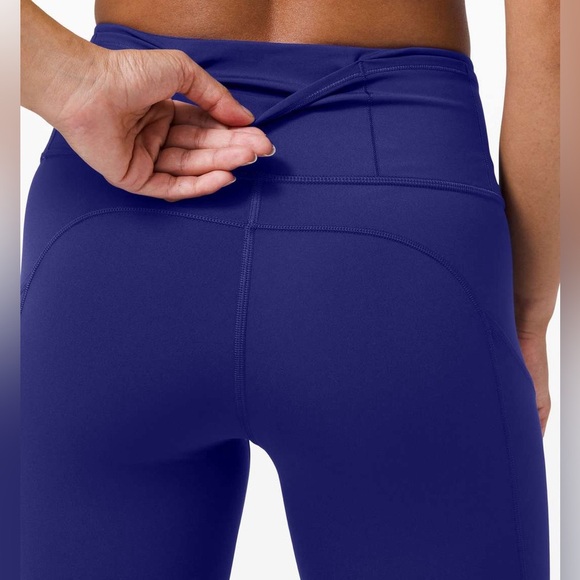 Lululemon Fast and Free High-Rise Crop II Leggings – True Navy - Picture 3 of 9